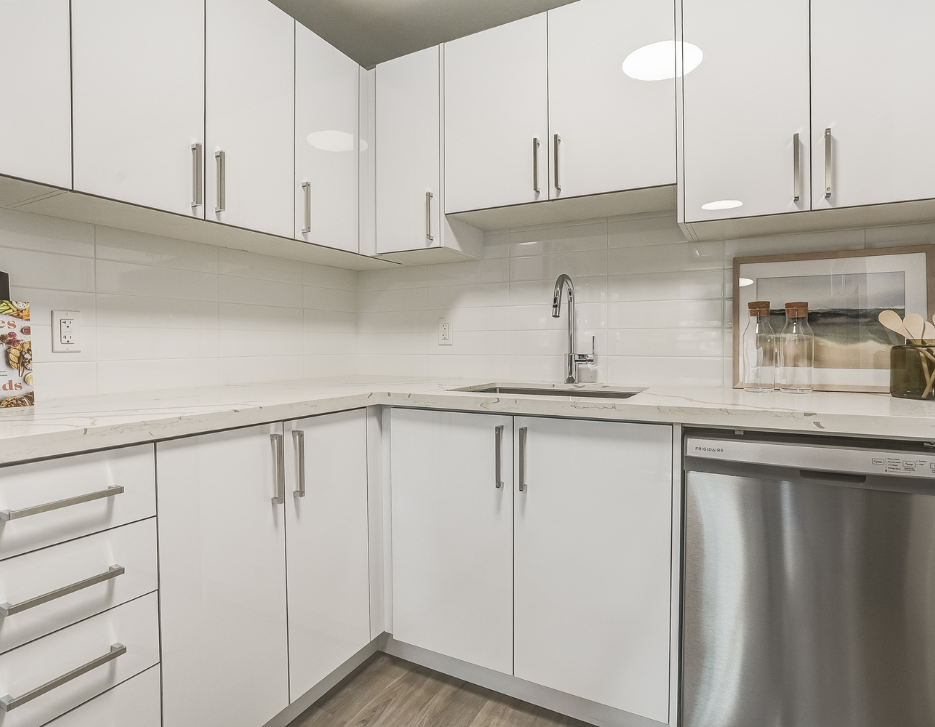 Kitchen of a one bedroom suite at Elora.